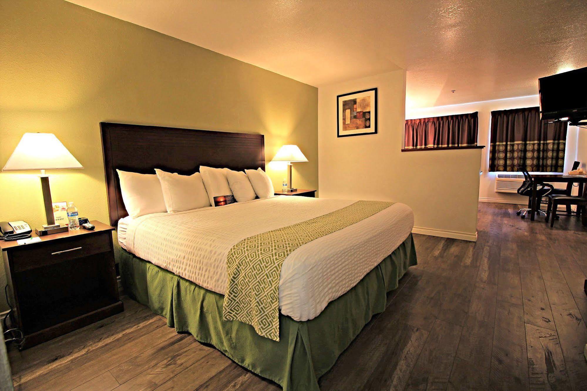 Red Lion Inn & Suites Kennewick Tri-Cities Buitenkant foto